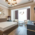 Hotel Luxury Villa Near Delhi Airport