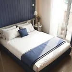 De Heaven Wood Suites Near Igi Airport
