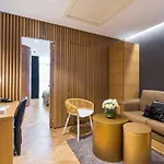 El De Empire Suite Near Delhi Airport