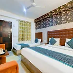 Hotel Palm Suites A Family Hotel Near Terminal 3