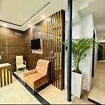 Hotel De Moon Residency-National Highway-8, Mahipalpur,