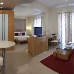Avalon Courtyard Residence Suites