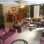 The Crest Inn