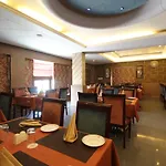 Hotel The Class, Delhi Airport