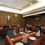Hotel The Class, Delhi Airport