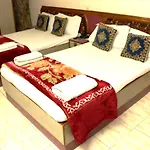 Hotel Maharaja