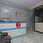 Oyo 11924 Jp Residency