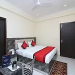 Oyo 13658 Hotel Tanish Palace