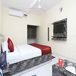 Oyo 13658 Hotel Tanish Palace