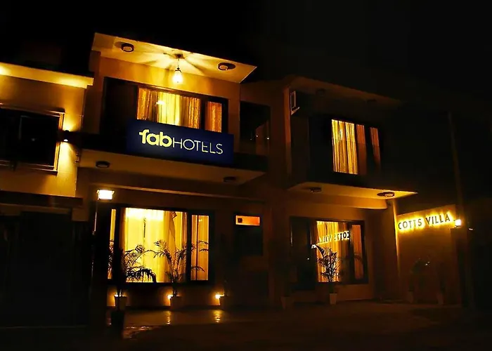 Fabhotel Cotts Villa Vasant Kunj