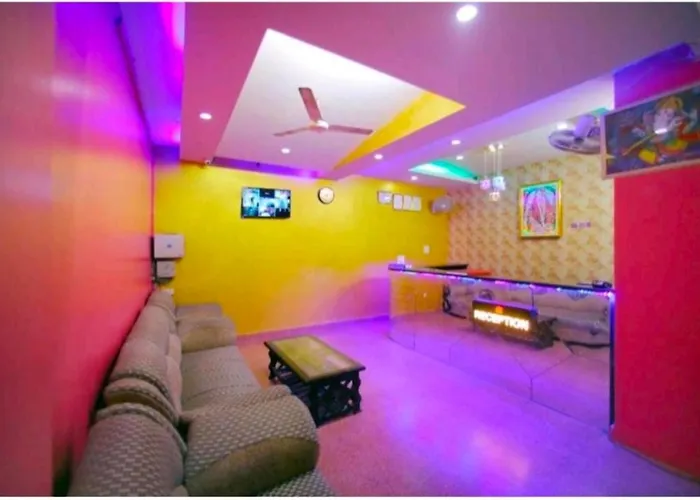 Hotel Aman Aerofly With Free 3Hr Early Check-In