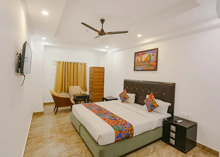 Fabexpress Taj Residency - Nr Yashobhoomi Convention Centre
