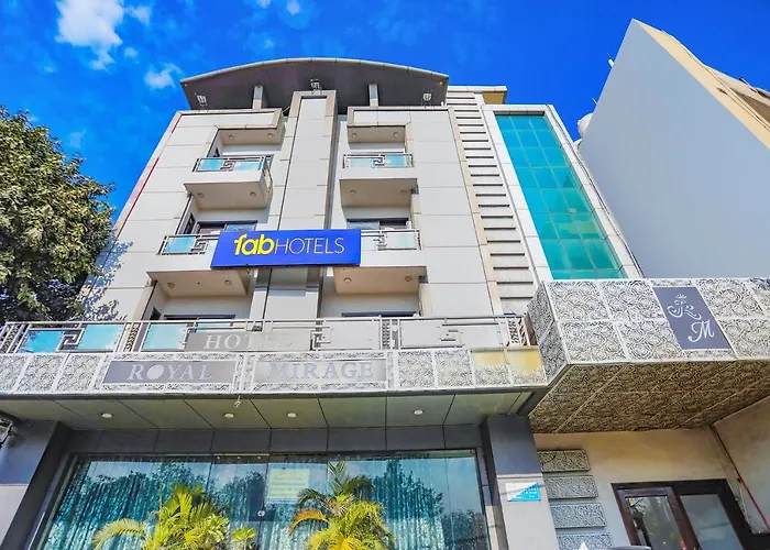 Fabhotel Royal Mirage I