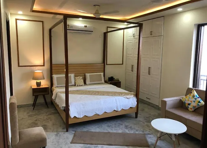 Bo-Teak Private Floor - Dwarka