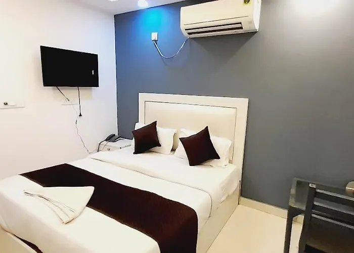 Hotel Star Light Near Delhi Airport