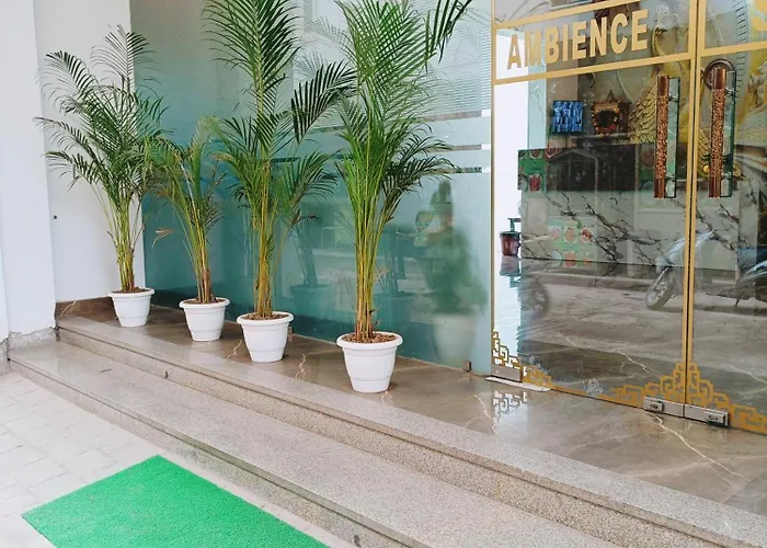 Hotel Ambience Suites Near Igi Airport T3