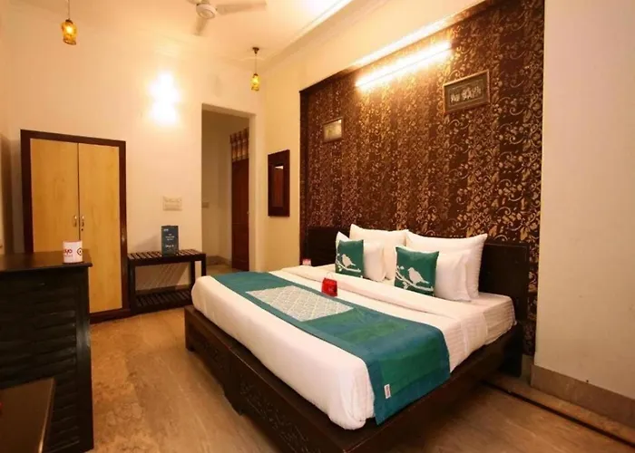 Suites Admiral Delhi Airport