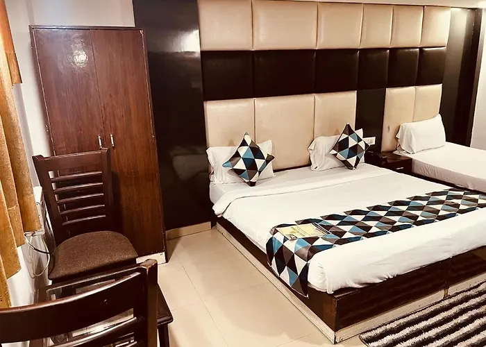 Hotel Broadway Inn Near Igi Delhi Airport