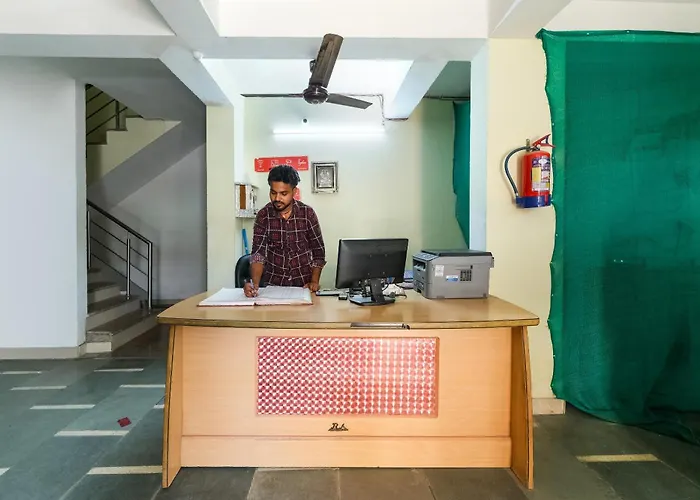 Hotel O Chahal Guest House Near Nangloi Railway Station Metro Station