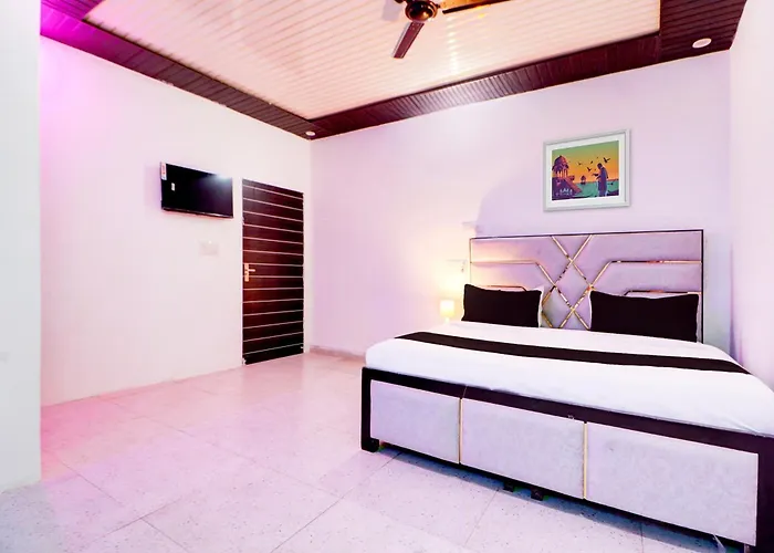 Hotel O Moon Light Inn