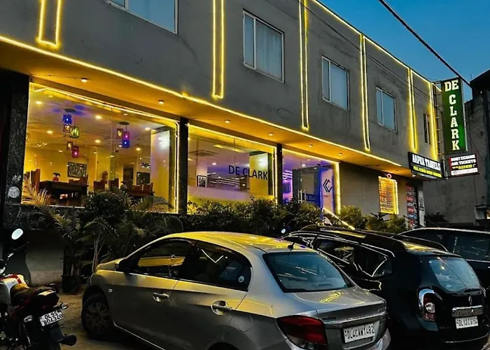 Hotel De Clark Residency Delhi Airport