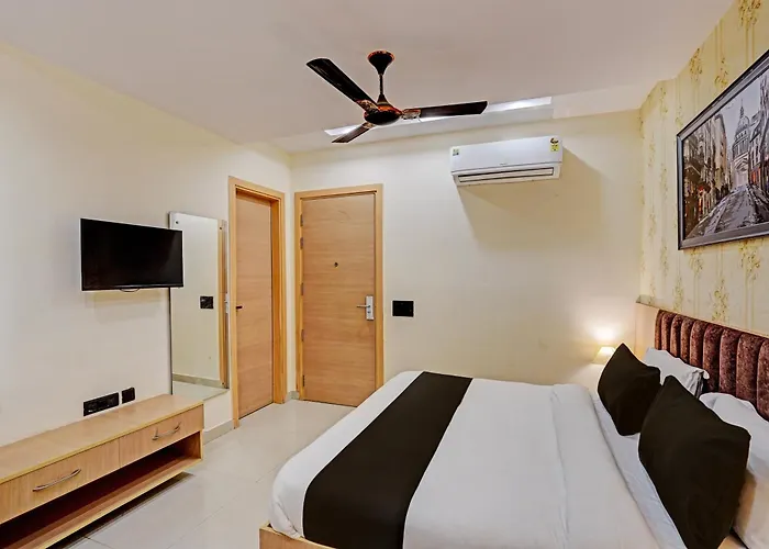Hotel Tej Plaza Near Delhi Airport