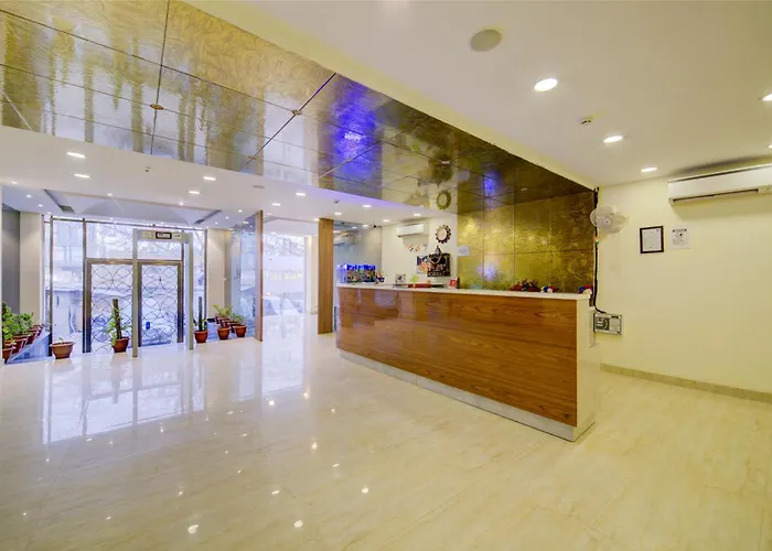 Hotel Grand Suites By D\'Capitol Near Delhi Airport