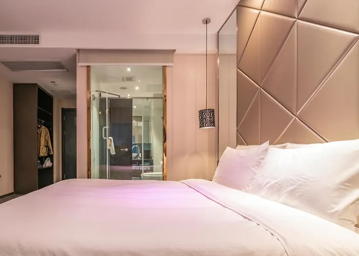 Hotel Qubic Villa Delhi Airport