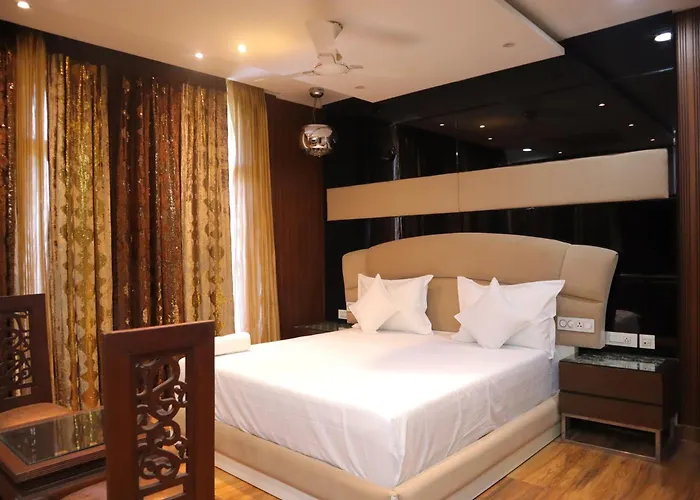 The Royal Suites