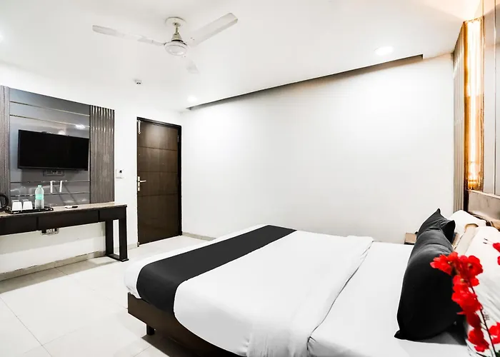 Hotel O Grand Peepal
