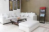 Oyo Premium Hari Nagar