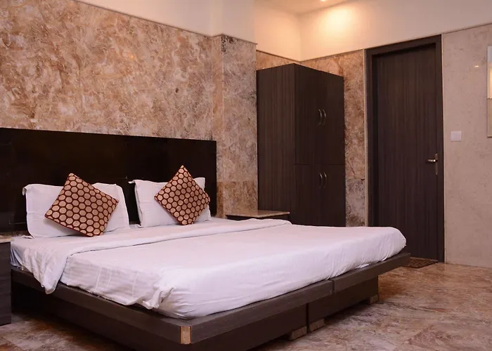 Hotel Maank