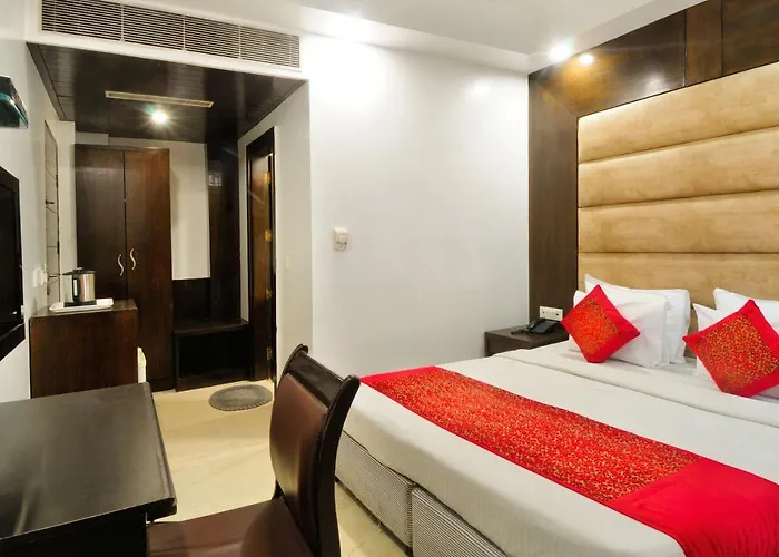 Hotel Benz International