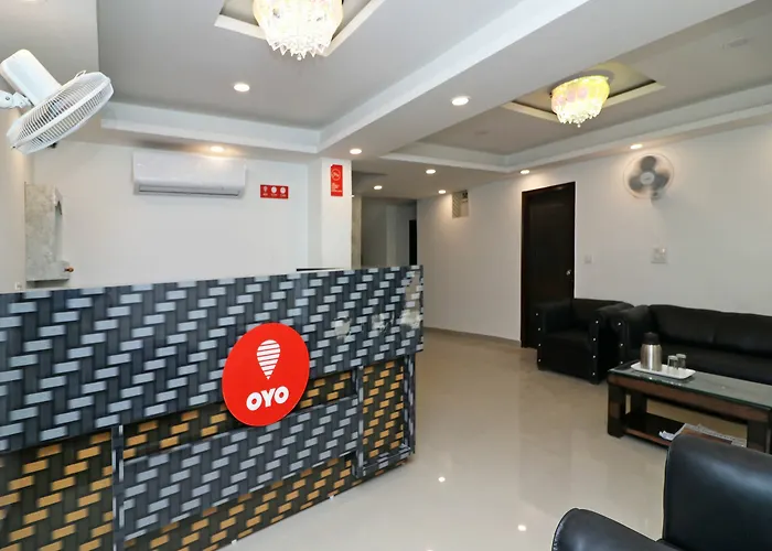 Oyo 13658 Hotel Tanish Palace