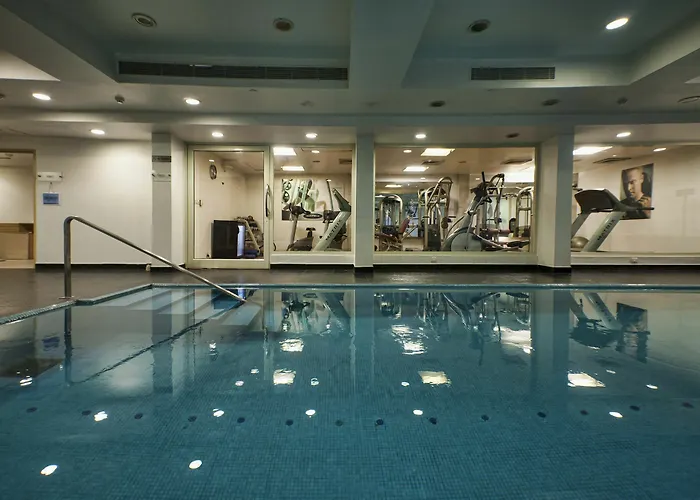 Avalon Courtyard Residence Suites