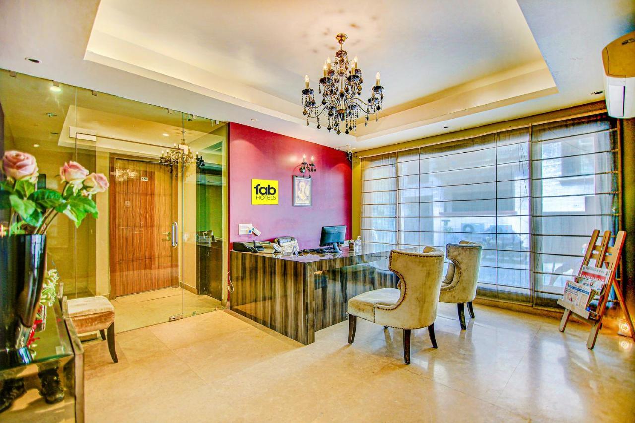 Fabhotel Cotts Vasant Kunj Hotel