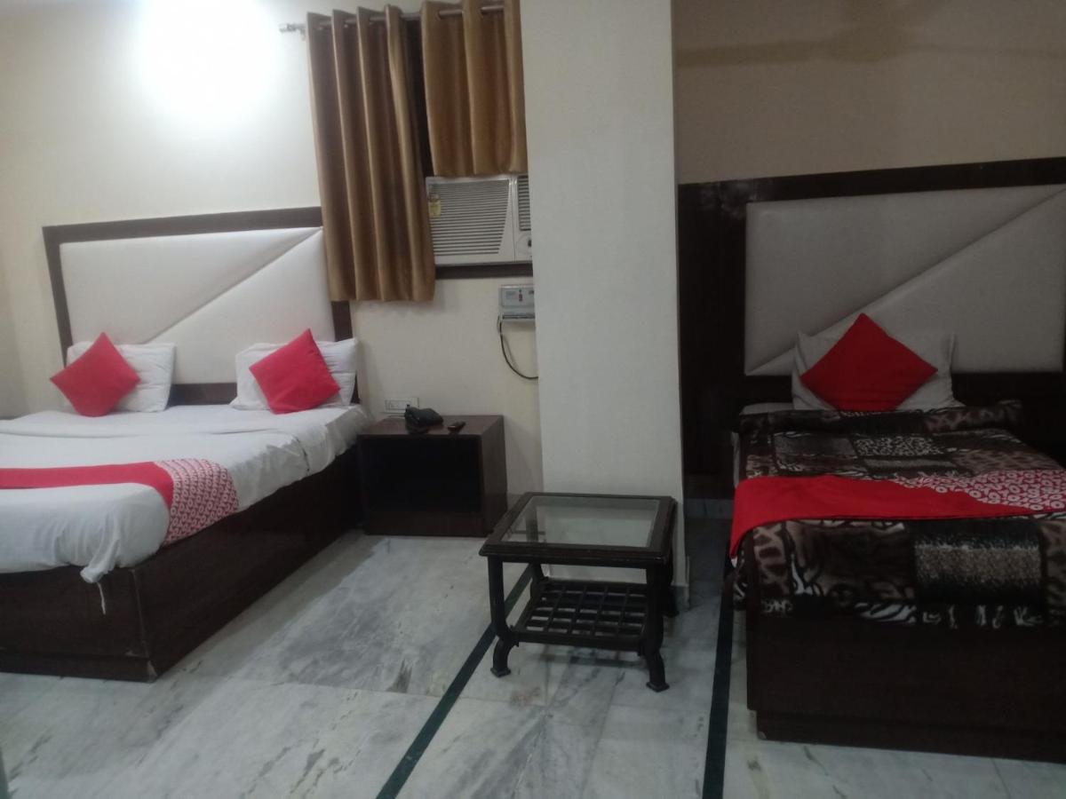 Clayton Near Igi Airport Delhi Hotel
