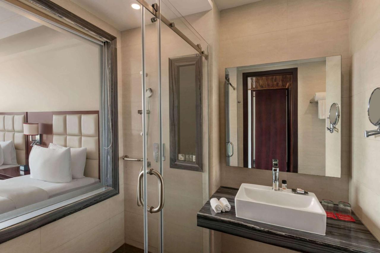 Ramada By Wyndham New Pitampura Hotel