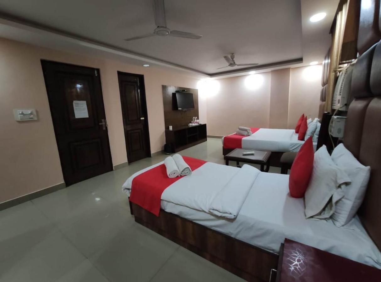 Clayton Near Igi Airport Delhi
