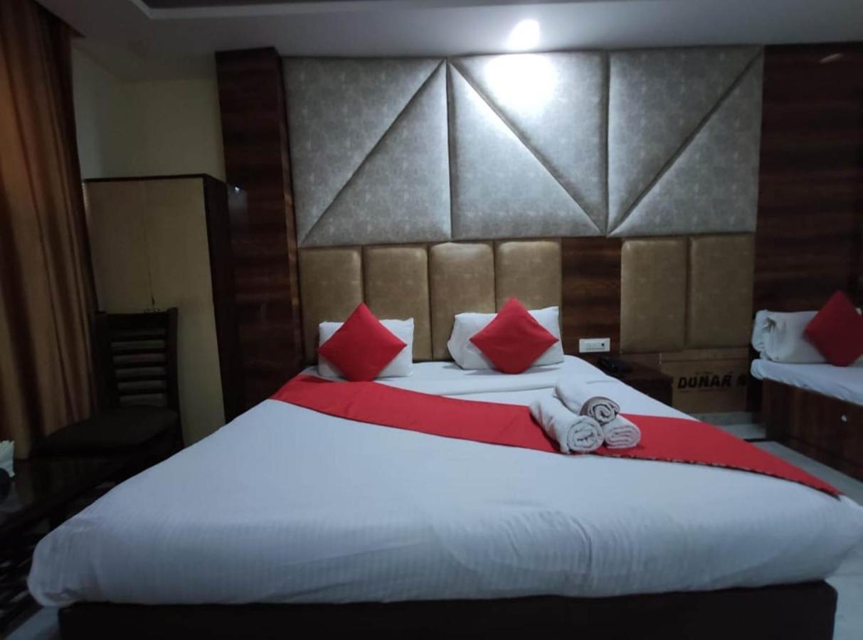 Clayton Near Igi Airport Delhi Hotel