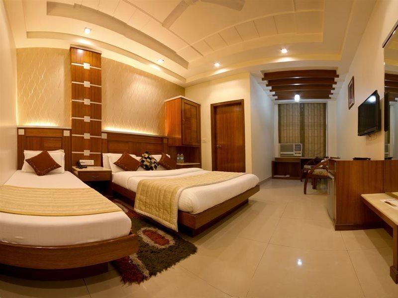 Aster New Hotel