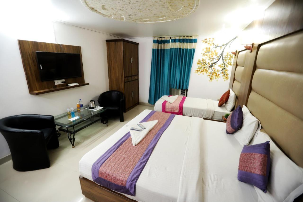 Airport Noratan Palace Hotel 3*