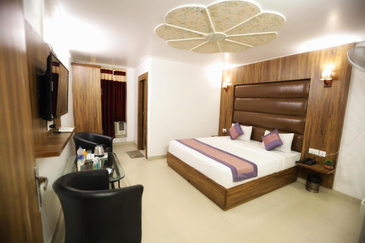Airport Noratan Palace 3*