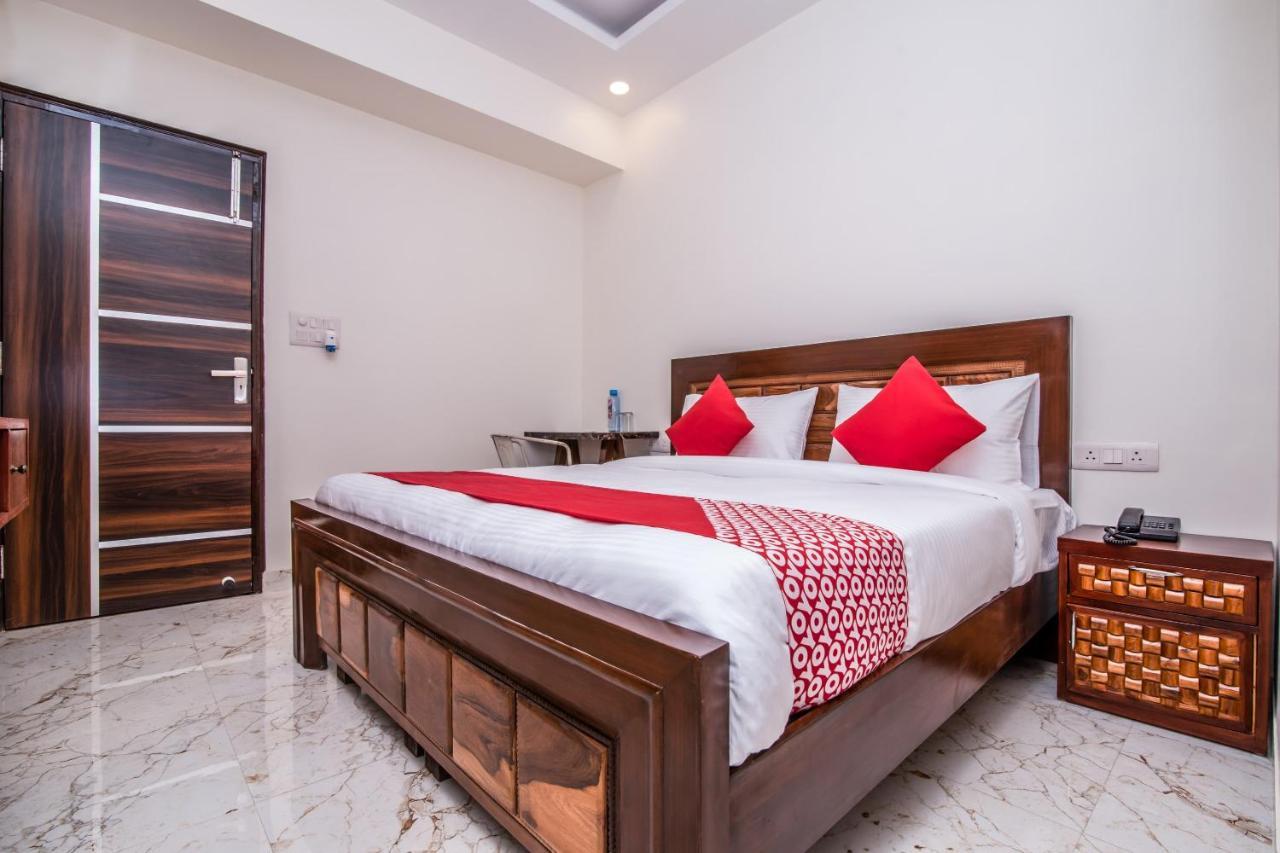 Hotel Oyo 14896 Galaxy Delhi (National Capital Territory of India)