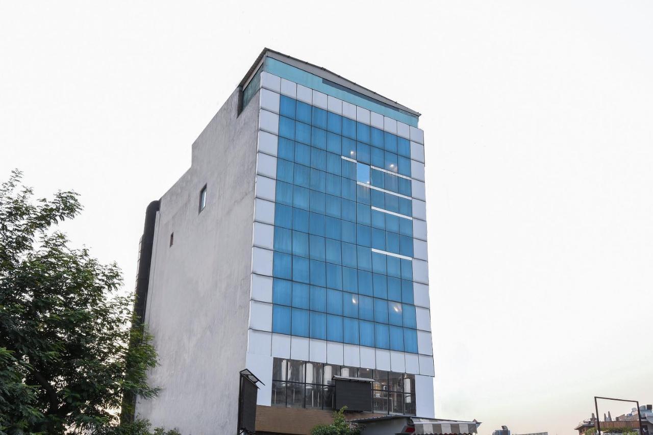 Hotel Oyo 14896 Galaxy 3*