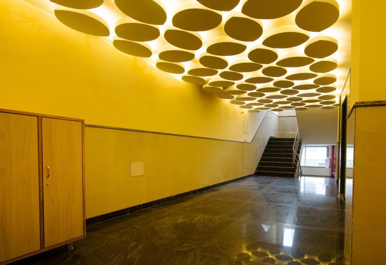 Stanley By Foxi Group- Near Delhi International Airport Hotel New Delhi