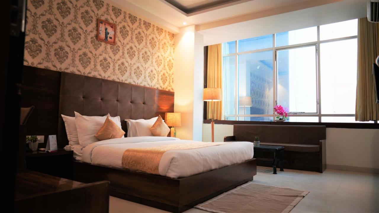Whitepod Luxury Aerocity Delhi Airport Hotel