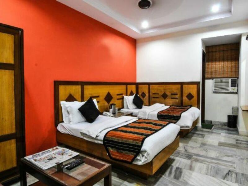 Hotel O Paharganj Near Railway Station Formerly Chand Palace