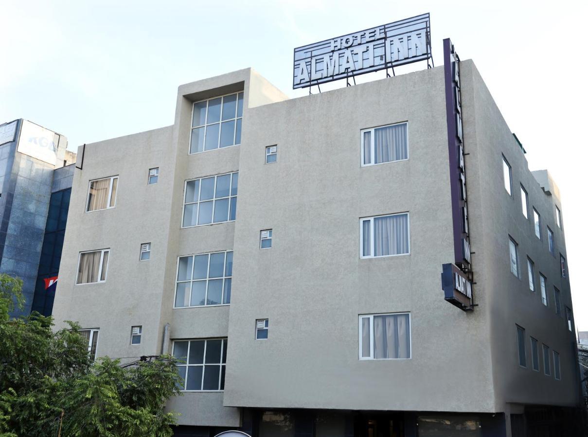 Hotel Almati - Near Delhi Airport 3*