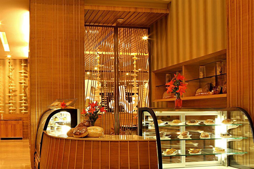 The Metropolitan & Spa Hotel New Delhi